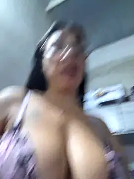 hot veteran01 online show from April 15, 11:17 am