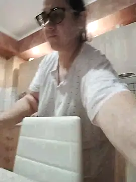 Dolcecurvy online show from November 7, 11:05 pm