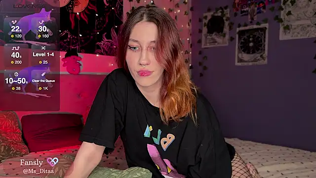 Snapshot of Dita_Redrum chatting on October 15, 9:37 pm Dita Redrum online show from October 15, 9:37 pm