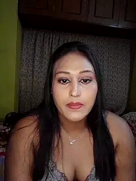 Snapshot of hotlovr chatting on February 24, 8:36 pm hotlovr online show from February 24, 8:36 pm