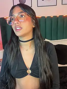 Tyla Ks online show from March 11, 1:26 am