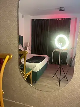 Tyla Ks online show from March 11, 7:25 pm