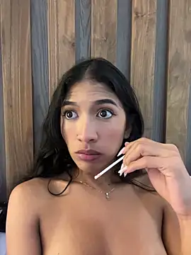 Tyla Ks online show from March 7, 8:11 am