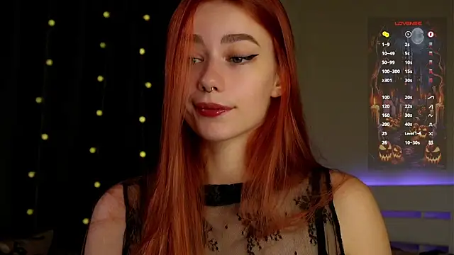 EmilaMills online show from November 1, 1:13 pm