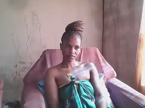 Snapshot of sexybigass31 chatting on February 6, 7:02 am sexybigass31 online show from February 6, 7:02 am