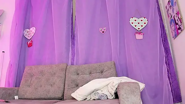 MelaniJhonson online show from March 22, 9:02 am