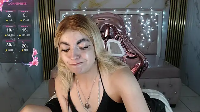 lili conor s online show from September 26, 3:10 am