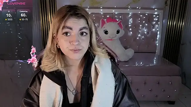 lili conor s online show from November 11, 3:17 am