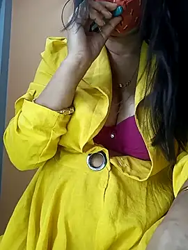 Snapshot of IND9876 chatting on February 27, 8:28 am IND9876 online show from February 27, 8:28 am