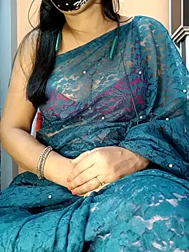 Snapshot of IND9876 chatting on February 28, 6:10 am IND9876 online show from February 28, 6:10 am