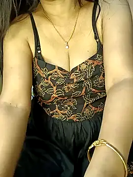 Snapshot of IND9876 chatting on March 15, 7:09 am IND9876 online show from March 15, 7:09 am