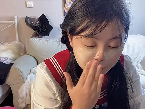 CC-777888 online show from February 26, 2:46 pm