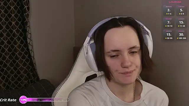 Luna Loveee online show from March 25, 4:07 am