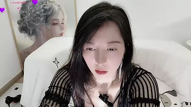 Snapshot of Dazzlebean chatting on December 23, 1:36 am Dazzlebean online show from December 23, 1:36 am