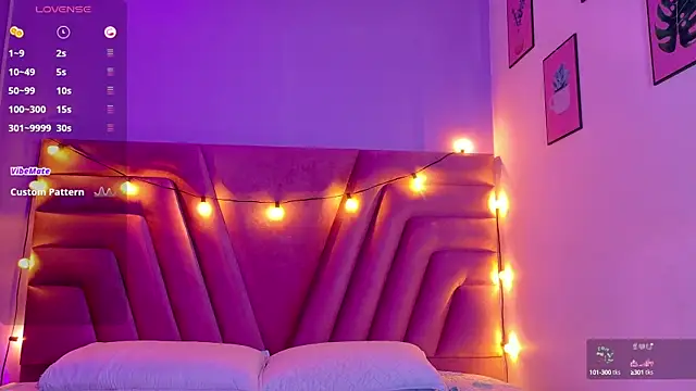 innocenthazel online show from September 20, 2:56 am