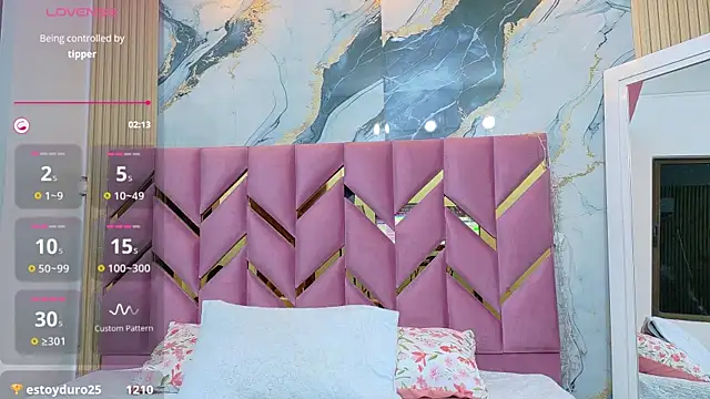 innocenthazel online show from October 5, 7:34 pm