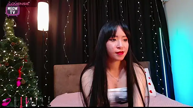 miyakimi0101 online show from December 17, 12:16 am