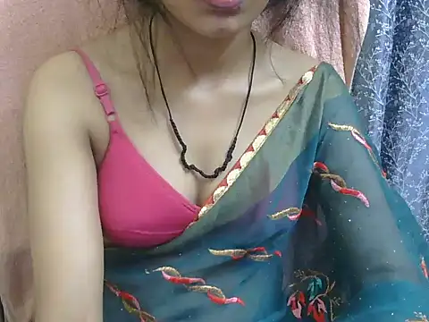 Snapshot of Cute_Pihu01 chatting on September 11, 6:19 pm Cute Pihu01 online show from September 11, 6:19 pm