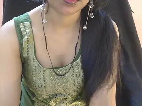 Cute Pihu01 online show from June 2, 8:11 pm