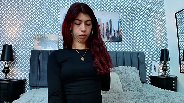 Snapshot of Cassie_bloom chatting on March 15, 3:51 am Cassie bloom online show from March 15, 3:51 am