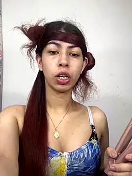 Snapshot of Cassie_bloom chatting on September 20, 11:28 pm Cassie bloom online show from September 20, 11:28 pm