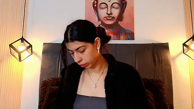 Cassie bloom online show from December 1, 8:03 pm