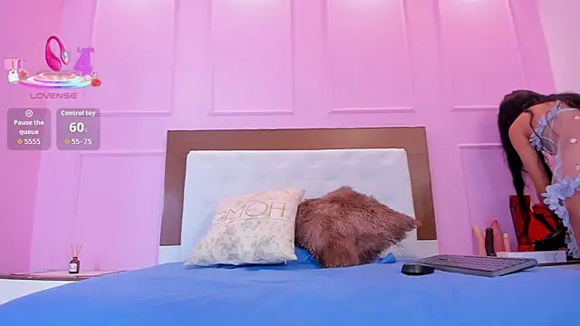 SOPHIATRISTA online show from September 15, 12:27 pm