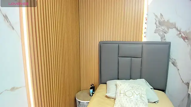 MEGANZARICK online show from November 20, 3:07 am