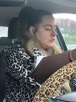 badcurvy online show from March 23, 6:05 am