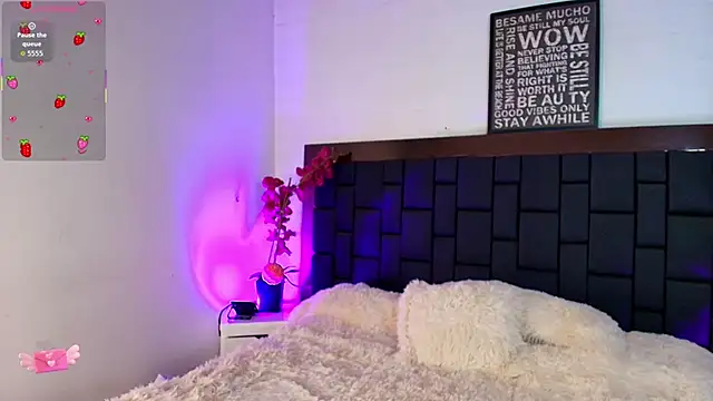 Lexi Howard  online show from January 14, 5:13 am