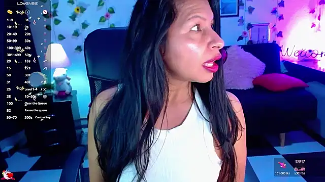 AbbyPrincessAGT online show from April 6, 11:16 pm