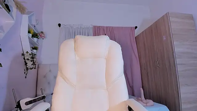 Emma lorense22 online show from October 23, 7:23 pm