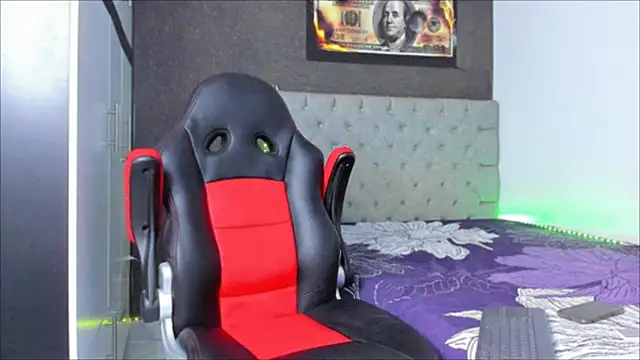 luigi hot  online show from September 26, 3:21 am