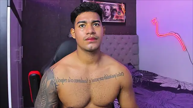 luigi hot  online show from January 15, 5:27 pm