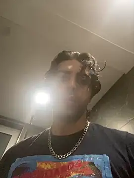 mikekmi21 online show from February 22, 10:52 pm