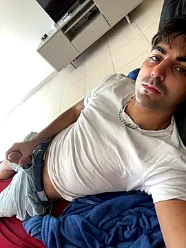 mikekmi21 online show from November 9, 2:26 pm