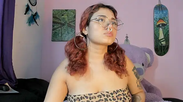 Maddy Jhonsson online show from April 6, 10:44 pm