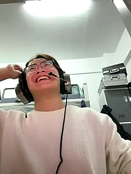 Anson0722 online show from November 5, 3:45 pm