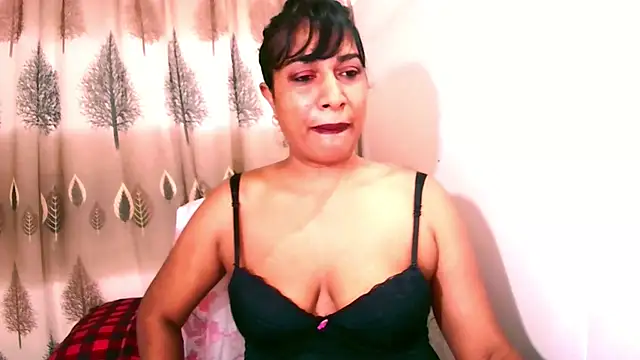 Indian Erotic69 online show from November 28, 4:37 am