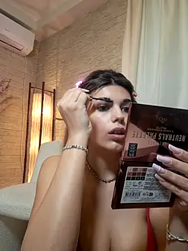 Bella Posh online show from February 26, 3:55 pm