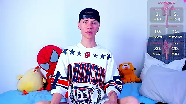 callum 77 online show from January 7, 4:04 am