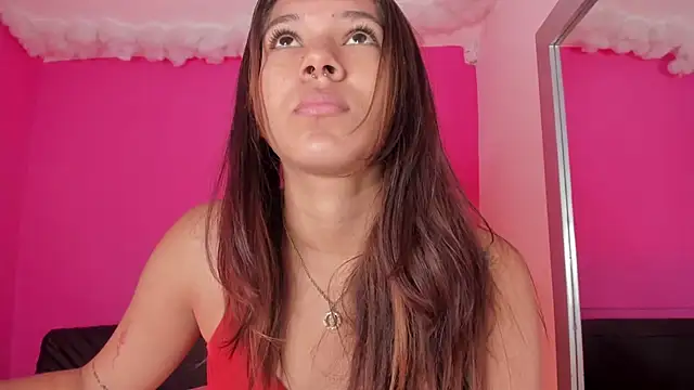 violett 24  online show from March 10, 12:59 pm