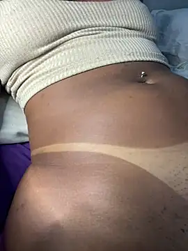 Snapshot of yasmimbrasileirinha chatting on February 22, 11:35 pm yasmimbrasileirinha online show from February 22, 11:35 pm