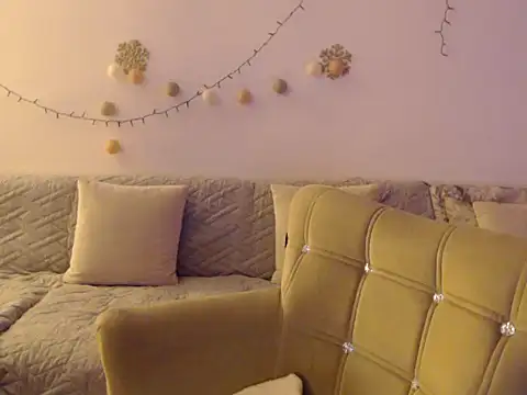YourfantasyGiuly online show from June 7, 10:24 pm