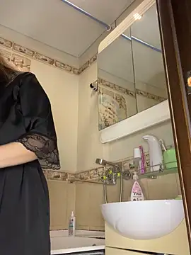 Lusi Luxary online show from November 26, 5:52 am