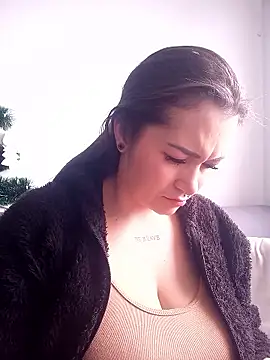 Luna kitty online show from January 10, 1:02 pm