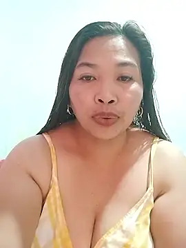 Snapshot of Sweet_fatty18 chatting on May 31, 4:20 am Sweet fatty18 online show from May 31, 4:20 am
