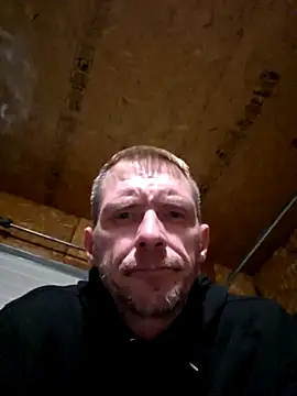 Snapshot of lambomusik chatting on May 10, 4:39 am lambomusik online show from May 10, 4:39 am
