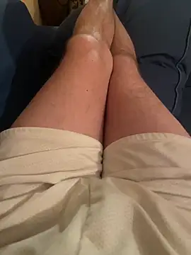 Snapshot of daniel21p chatting on February 21, 8:38 pm daniel21p online show from February 21, 8:38 pm