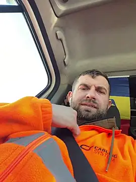 Snapshot of daniel21p chatting on February 25, 12:24 pm daniel21p online show from February 25, 12:24 pm